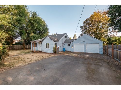 1711 Main St, Lyons, OR, 97358-2316 | Card Image