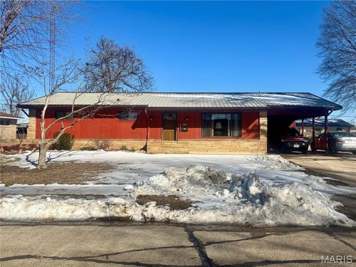 604 Maple Street, Sikeston, MO, 63801 | Card Image