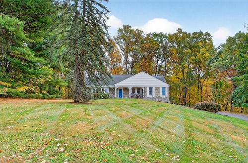 18 Birch Hill Dr, Poughkeepsie, NY, 12603-6124 | Card Image