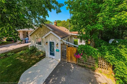 15 Laurine Ave, Guelph, ON, N1E4N1 | Card Image