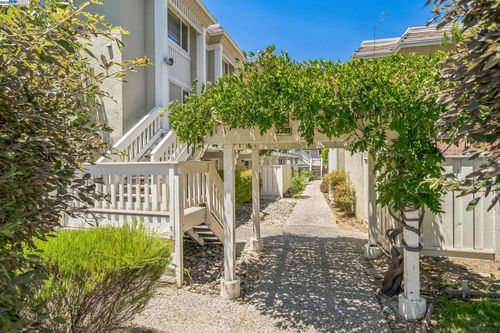 6-3399 Norton Way, Pleasanton, CA, 94566 | Card Image