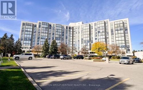 1112-40 Harding Boulevard W, Richmond Hill (North Richvale), ON, L4C9S5 | Card Image