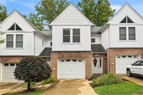 147 Aberdeen Dr, Pittsburgh, PA, 15237-4768 | Card Image