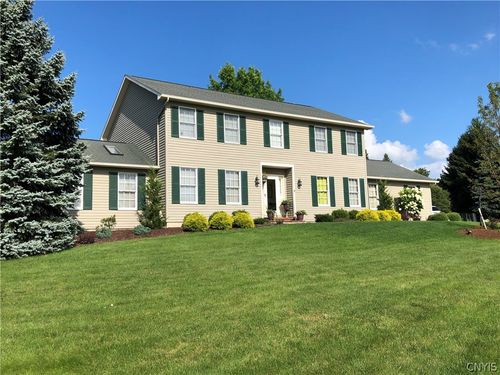 4881 Bentbrook Dr, Manlius, NY, 13104-9473 | Card Image