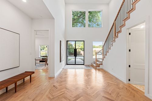 10565 Cromwell Dr, Dallas, TX, 75229-5108 | Card Image