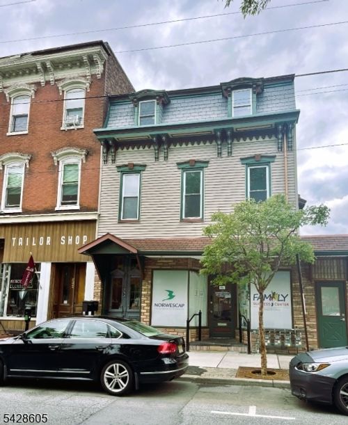 352 S Main St, Phillipsburg, NJ, 08865-3087 | Card Image