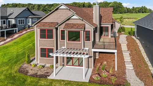 2808 W Crown Dr, Traverse City, MI, 49685-6723 | Card Image