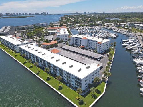 403-20 Yacht Club Dr, North Palm Beach, FL, 33408-3983 | Card Image