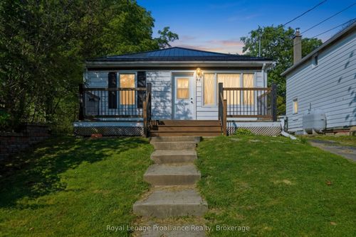 44 Geddes St, Belleville, ON, K8P2X5 | Card Image