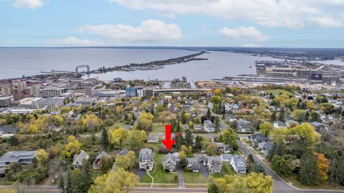 718 W Skyline Pkwy, Duluth, MN, 55806-2436 | Card Image