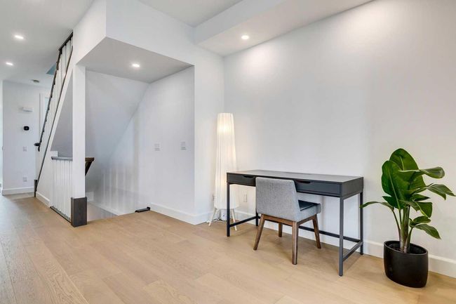 18 27 Avenue Sw, House other with 4 bedrooms, 4 bathrooms and 2 parking in Calgary AB | Image 21