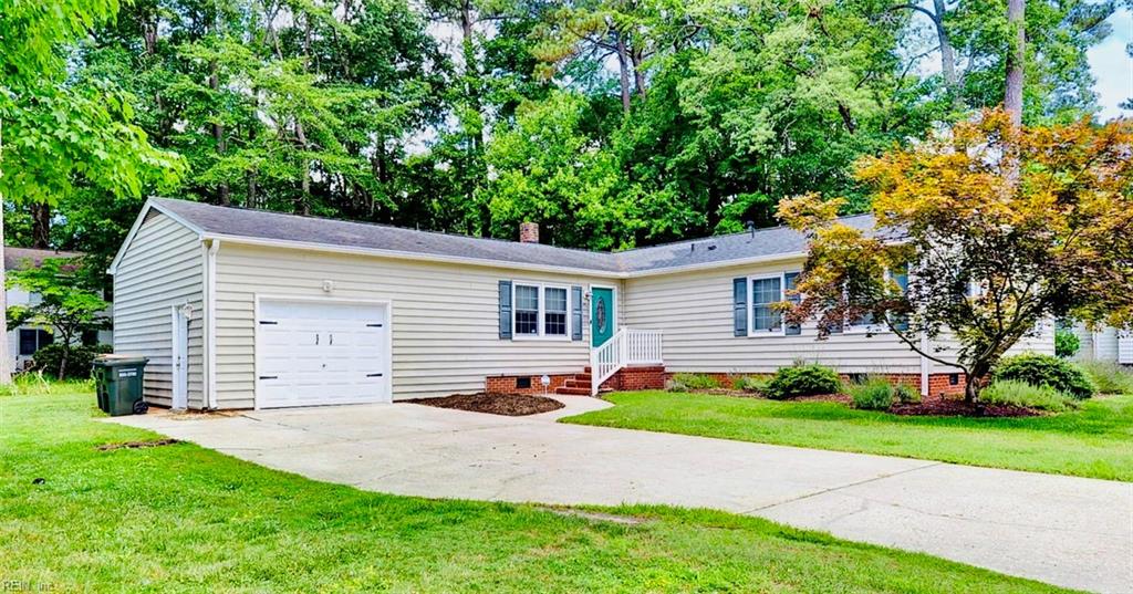 Chadds Cir, Yorktown, VA 23692