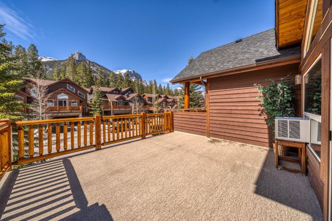 158 Hubman Landing, Home with 4 bedrooms, 3 bathrooms and 4 parking in Canmore AB | Image 6
