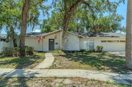 8018 W Pocahontas Ave, TAMPA, FL, 33615-2912 | Card Image