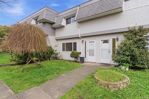 974 Market St, Victoria, BC, V8T2E9 | Card Image