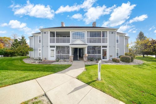 759 W Barrington Cir, Jackson, MI, 49203-2585 | Card Image