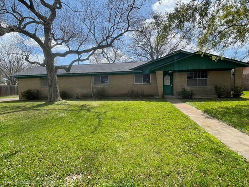 109 Poppy St, Lake Jackson, TX, 77566-3109 | Card Image