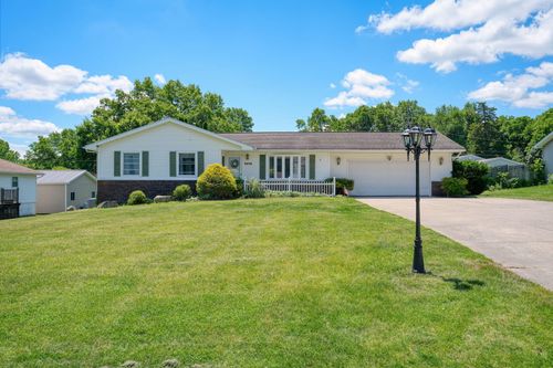 7479 Dalt Rd, Jackson, MI, 49201-9130 | Card Image