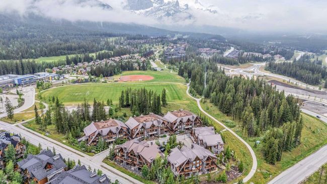 201 - 2100B Stewart Creek Dr, Condo with 2 bedrooms, 3 bathrooms and 1 parking in Canmore AB | Image 35