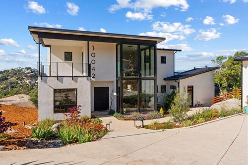 10042 Tall Oak Dr, Escondido, CA, 92026-7226 | Card Image