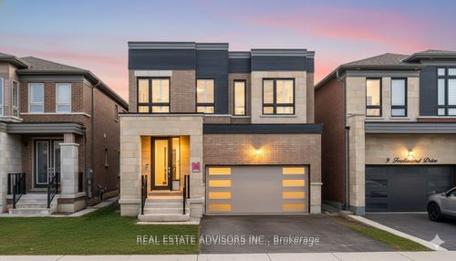 7 Ferdinand Dr, Brampton, ON, L6Y2C9 | Card Image