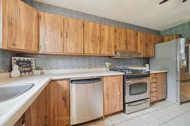 9 Forest Rd, House other with 4 bedrooms, 2 bathrooms and 2 parking in Ajax ON | Image 9