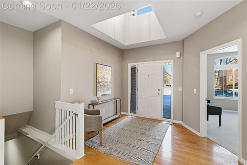 13516 Trotters Ln, Sterling Heights, MI, 48313-4201 | Card Image