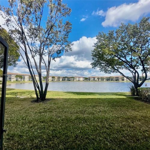 101p-601 Sw 141st Ave, Pembroke Pines, FL, 33027-1517 | Card Image