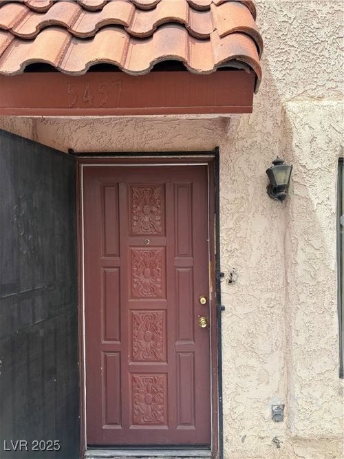 5457 Escondido St, Las Vegas, NV, 89119-2663 | Card Image