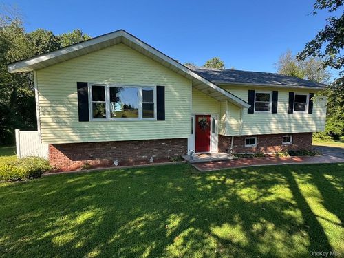 55 Sun Up Rd, Stormville, NY, 12582-5125 | Card Image