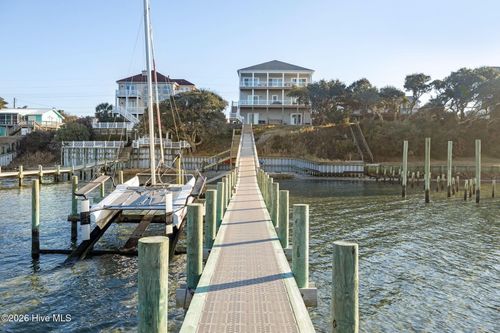 1704 Emerald Dr, Emerald Isle, NC, 28594-6615 | Card Image