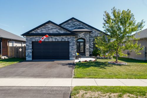 81 Sienna Ave, Belleville, ON, K8P0E8 | Card Image