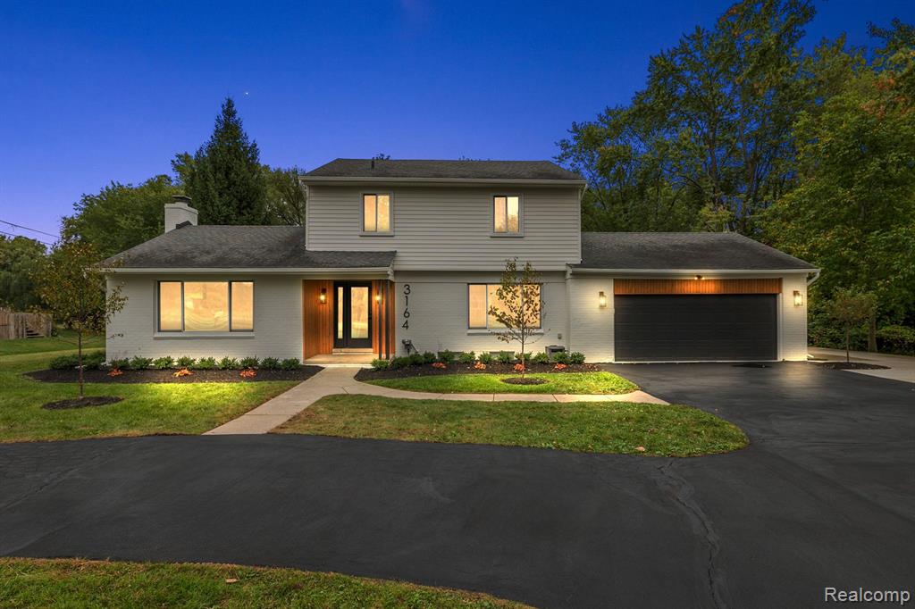 Alpine Rd, Troy, MI 48084