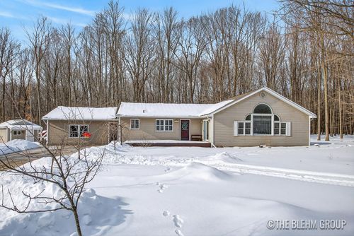 5141 90th Ave, Lakeview, MI, 48850-9735 | Card Image
