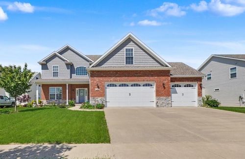 311 Bradford Avenue, Savoy, IL, 61874 | Card Image