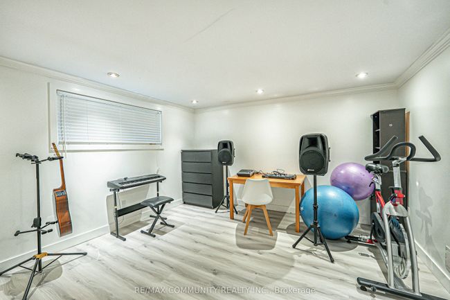 702 Castleguard Cres, House other with 4 bedrooms, 2 bathrooms and 4 parking in Burlington ON | Image 30