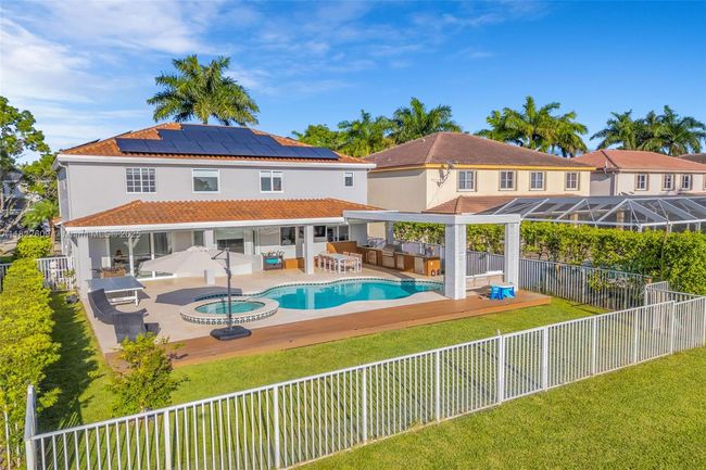 942 Lavender Cir, House other with 4 bedrooms, 3 bathrooms and null parking in Weston FL | Image 56