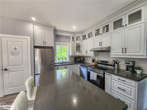 360 Echo Ridge Rd, Kearney, ON, P0A1M0 | Card Image