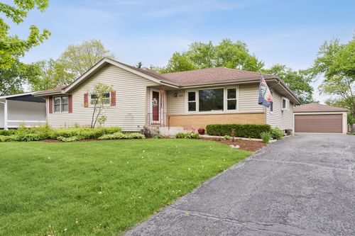 5324 Clover Dr, Lisle, IL, 60532-2433 | Card Image