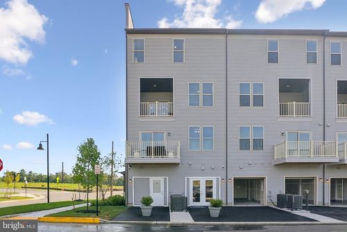 6715 Belcrest Road, HYATTSVILLE, MD, 20782 | Card Image