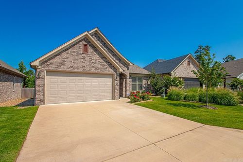 49 Saffron Cir, Little Rock, AR, 72223-8031 | Card Image