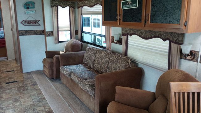 Living space with slide out. | Image 12