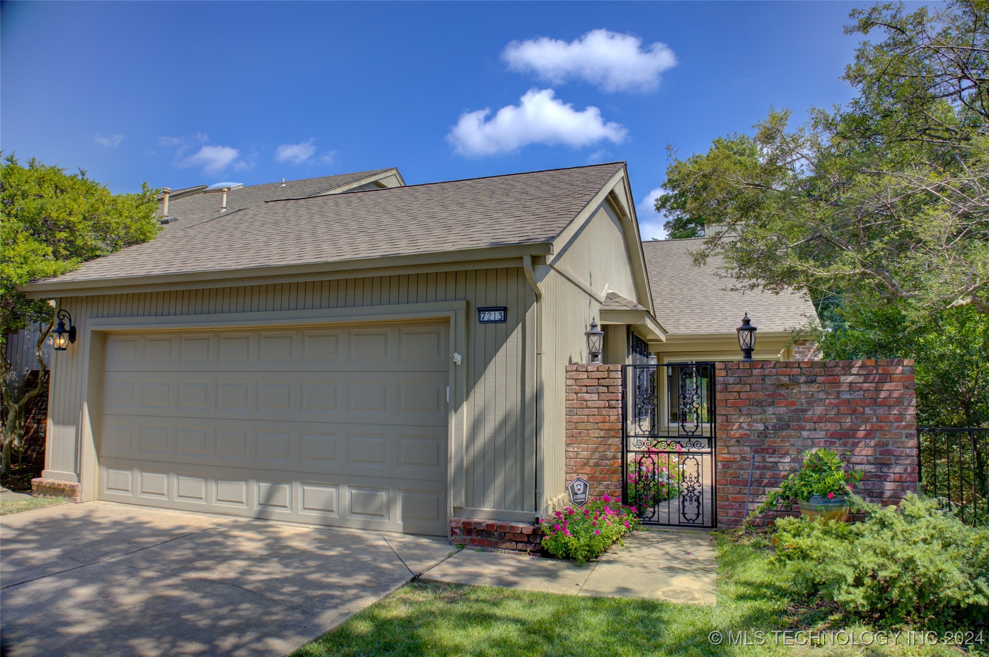 Jamestown Ave, Tulsa, OK 74136