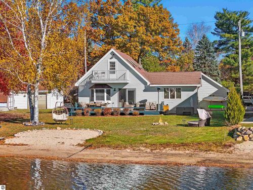 6789 W Redman Dr, Lake City, MI, 49651-8518 | Card Image