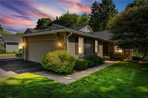 24 Winding Wood, Pittsford, NY, 14534-4402 | Card Image