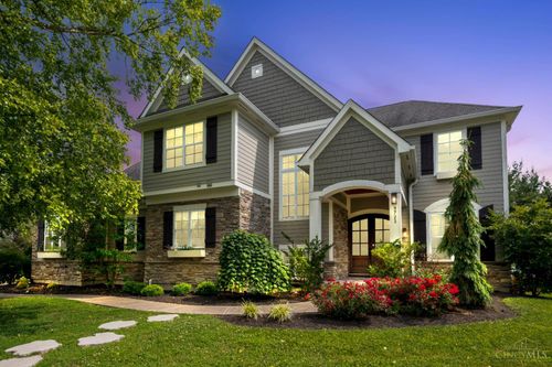9723 Carriage Run Cir, Loveland, OH, 45140-5560 | Card Image