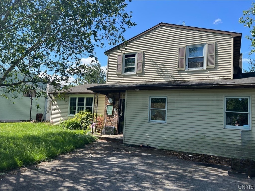 Fortuna Pkwy, Clay, NY 13041