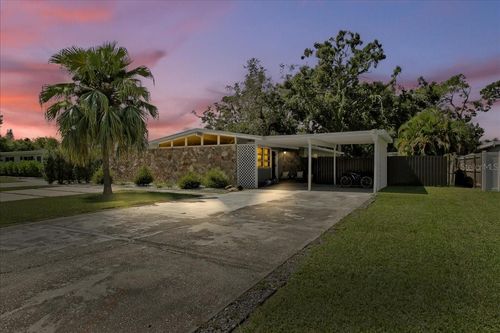 7502 Lakeside Blvd, Tampa, FL, 33614-3462 | Card Image