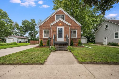 811 South Ave, North Mankato, MN, 56003-3641 | Card Image