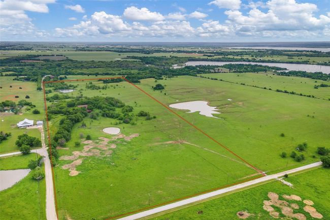 942 Elm Grove Rd, Home with 0 bedrooms, 0 bathrooms and null parking in Valley View TX | Image 15